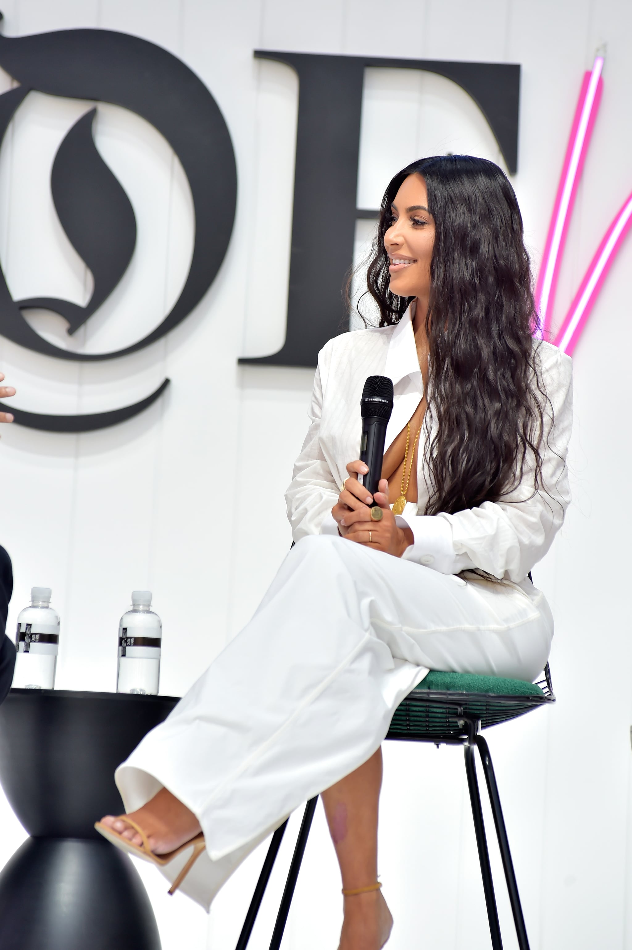 Fashion Shopping Style Kim Kardashian Looks Like She Stole