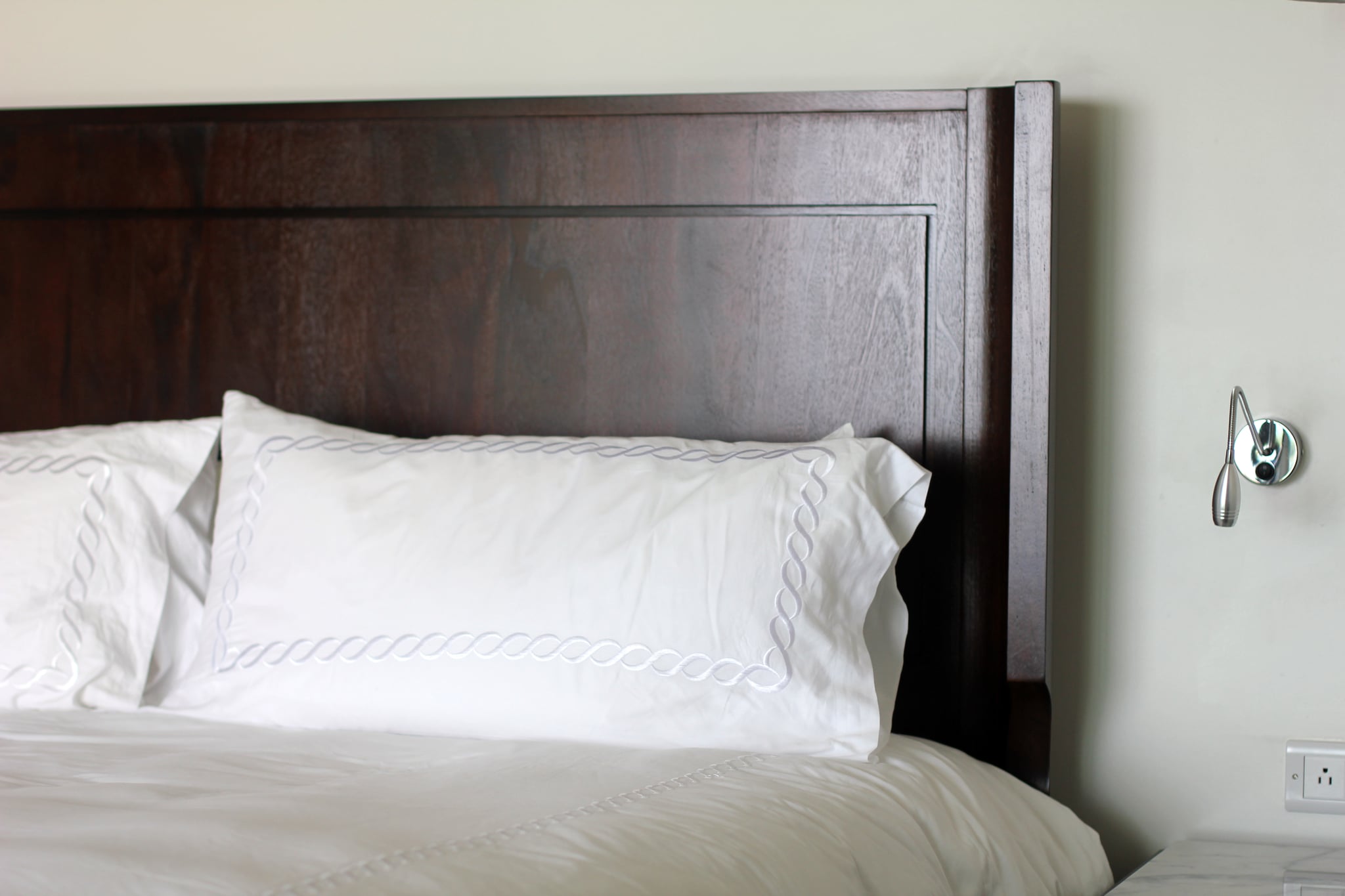 How to Bring Your Favorite Hotel Bed Home