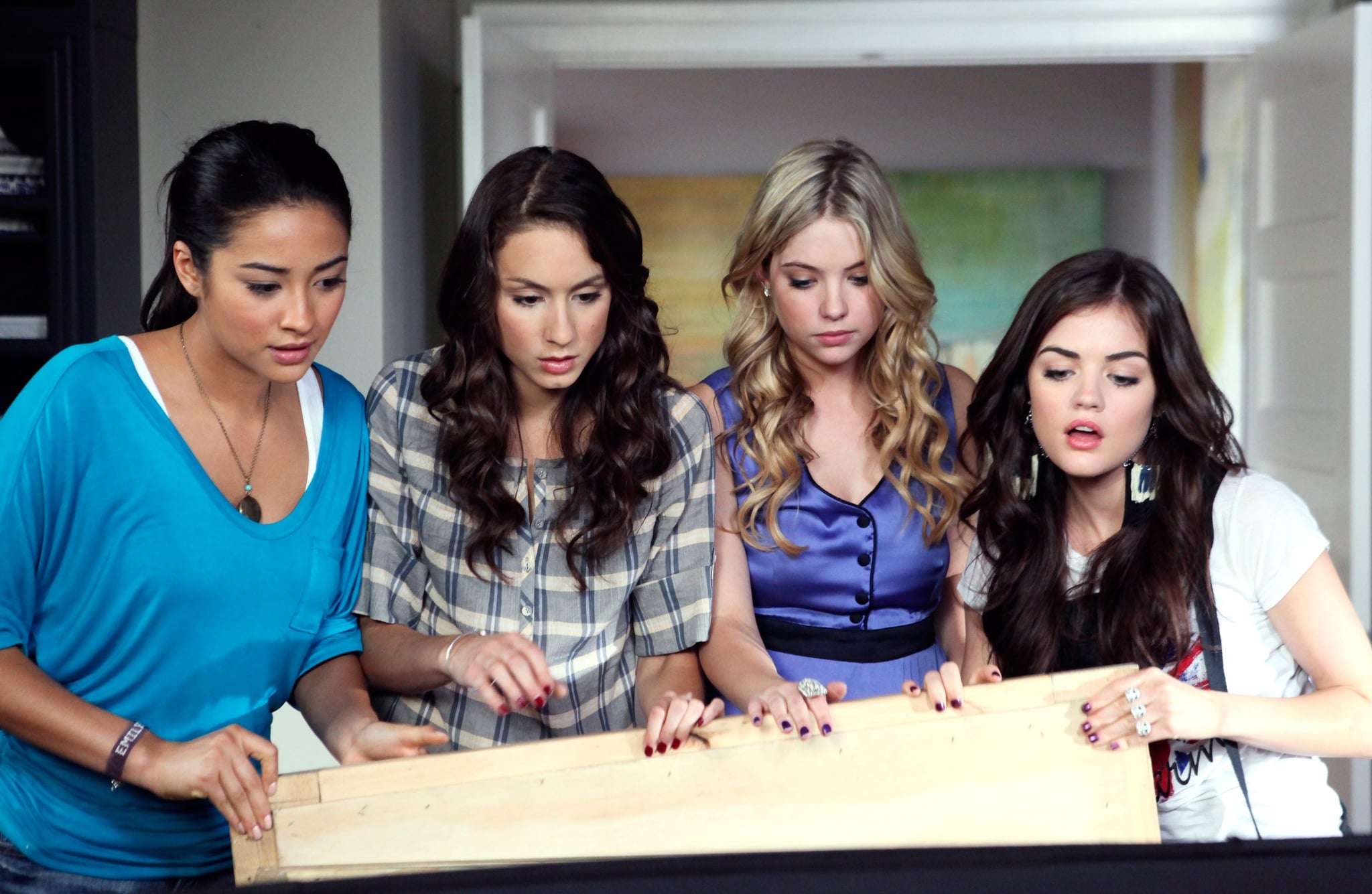 Shows similar to pretty discount little liars on netflix