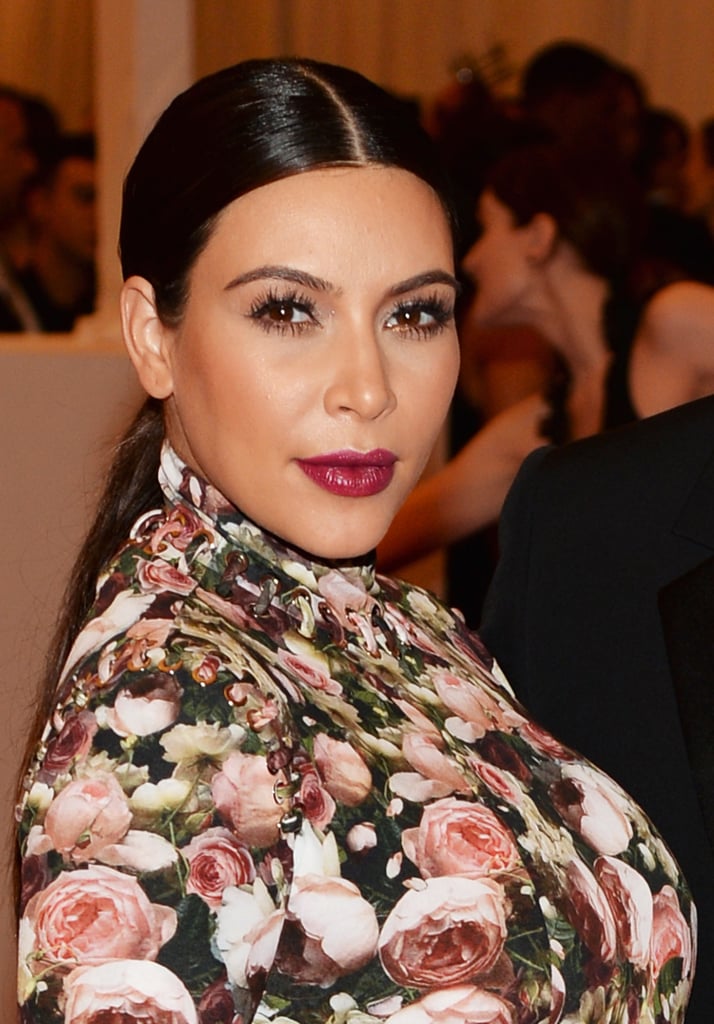 Kim Kardashian S Hair And Makeup At The 2013 Met Gala Kim Kardashian S Best Met Gala Looks