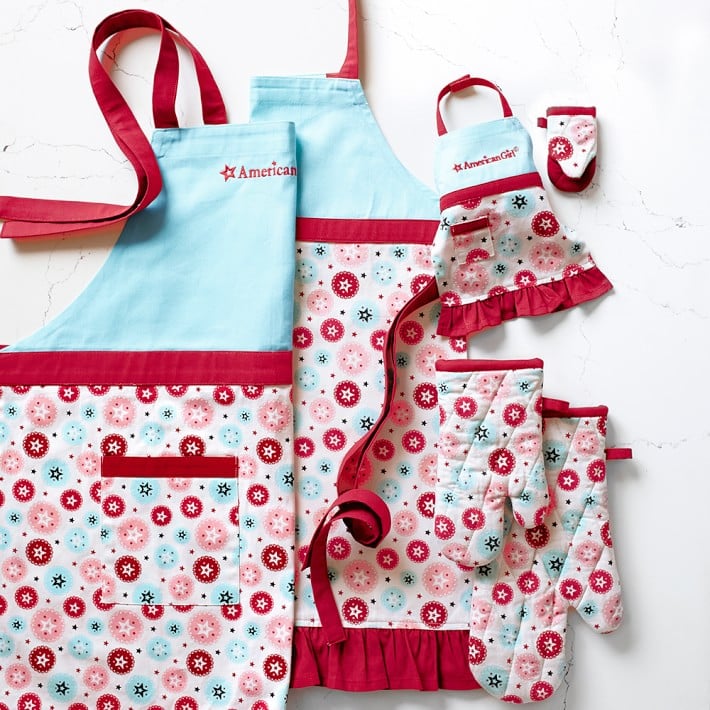 American Girl by Williams-Sonoma Child Apron and Mitt Set​​
