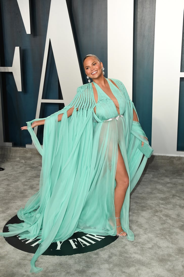 Chrissy Teigen's Dress at the Vanity Fair Oscars Party ...