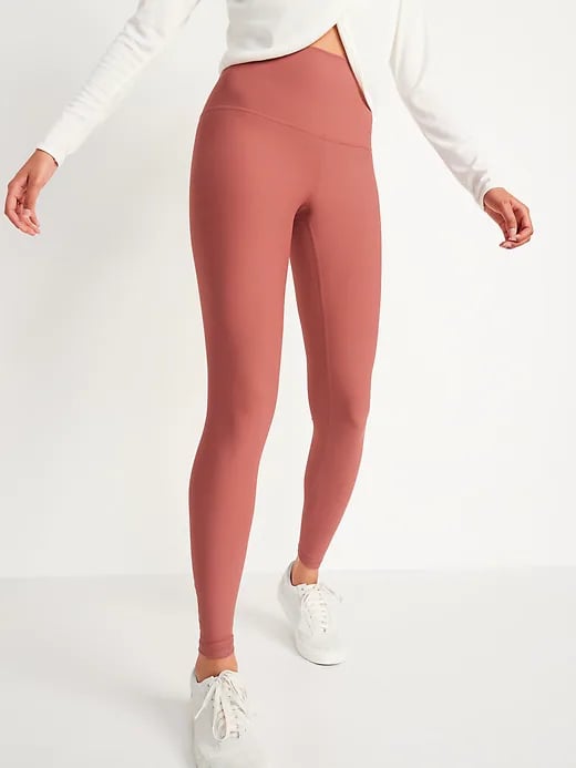 Old Navy Extra High-Waisted Powersoft Light Compression Hidden-Pocket Leggings