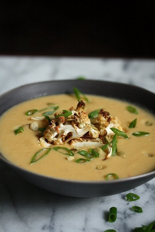 Creamy Vegan Cauliflower Soup With Red Curry