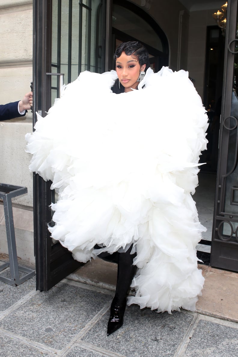 心脏B的薄纱外套在巴黎高级时装周