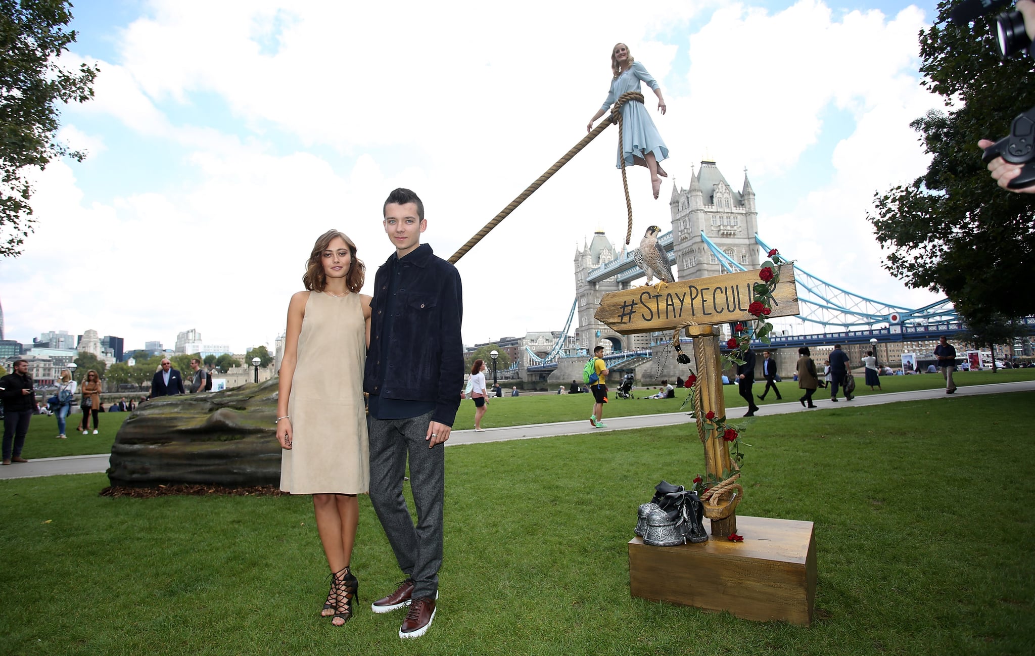 Asa Butterfield And Ella Purnell Interview September 2016 Popsugar Celebrity Uk