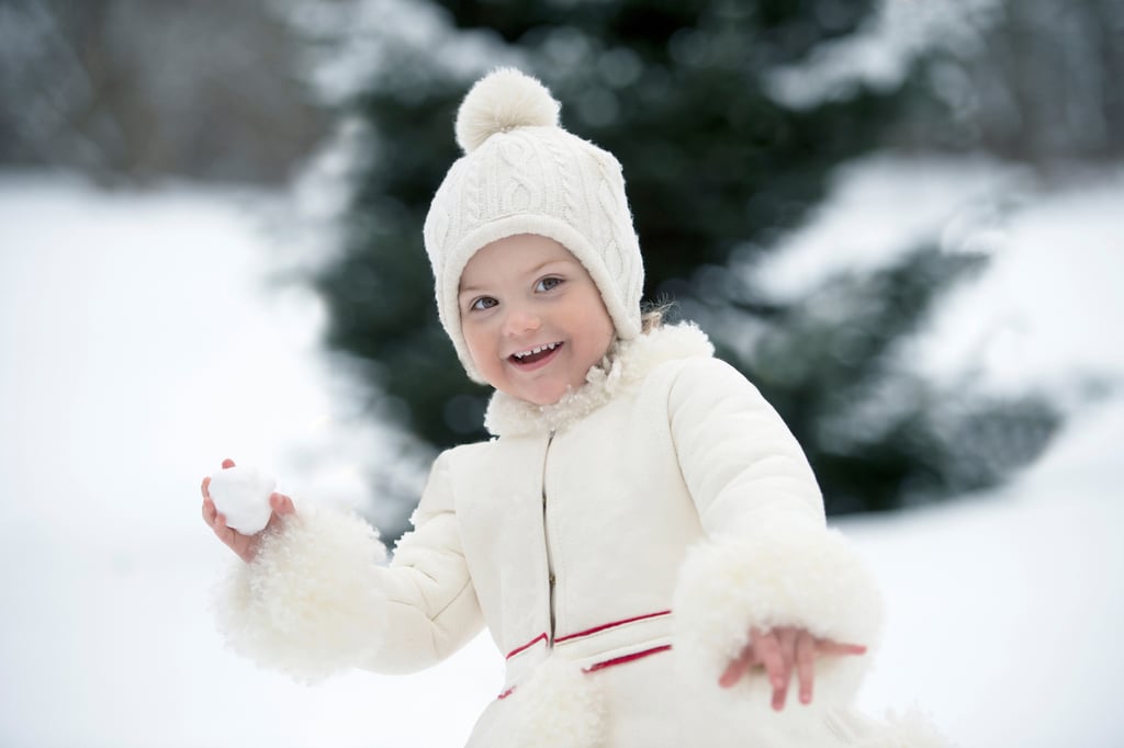 Princess Estelle Throwing a Snowball