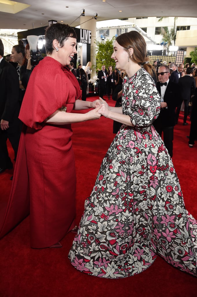 Olivia Colman and Kaitlyn Dever at the 2020 Golden Globes