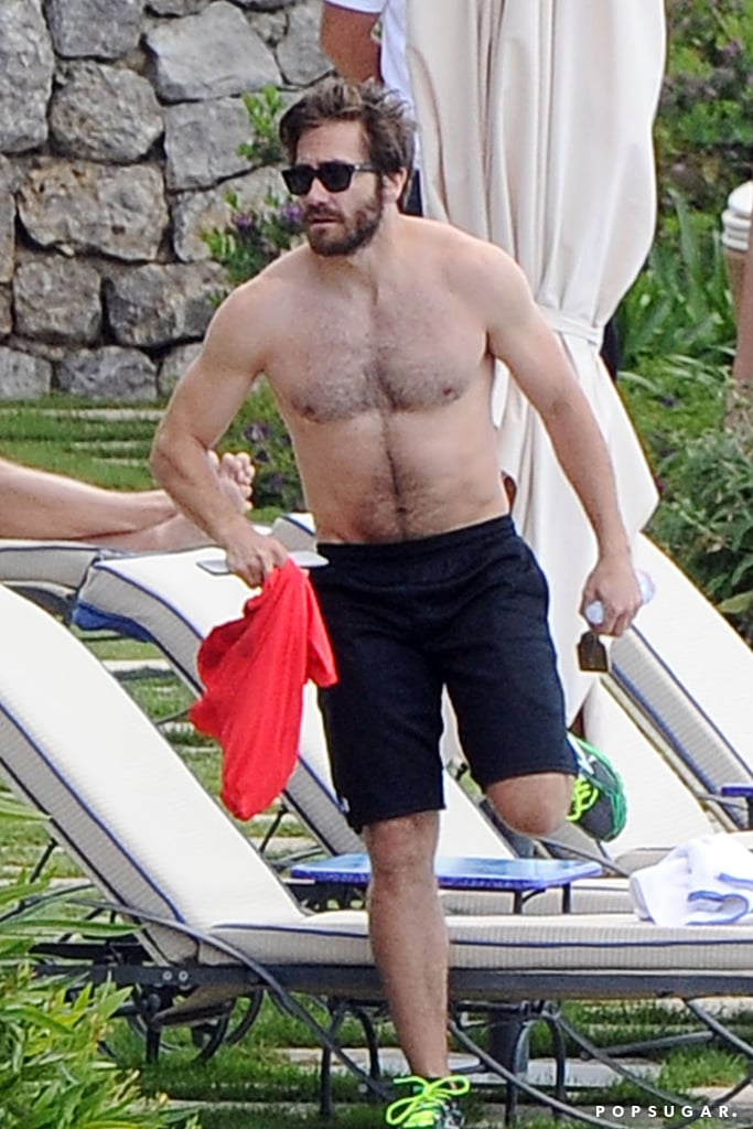 Jake Gyllenhaal Shirtless In Italy Pictures Popsugar Celebrity