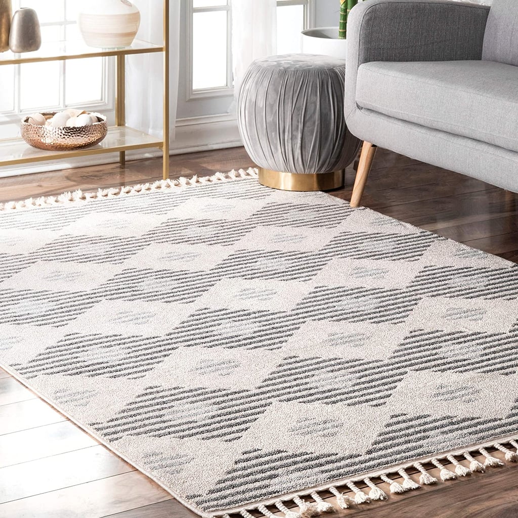 A No-Shed Rug: NuLoom Lynx Striped Outdoor Rug