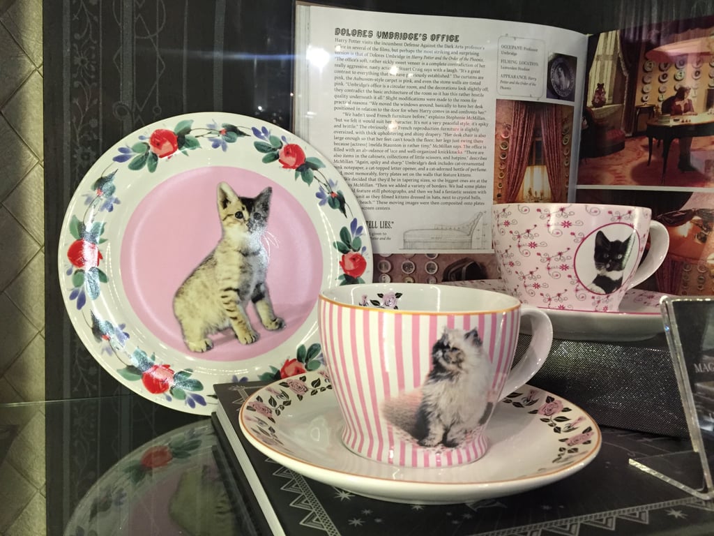 I want all the Umbridge cat teacups! (Even as I'm filled with rage.)