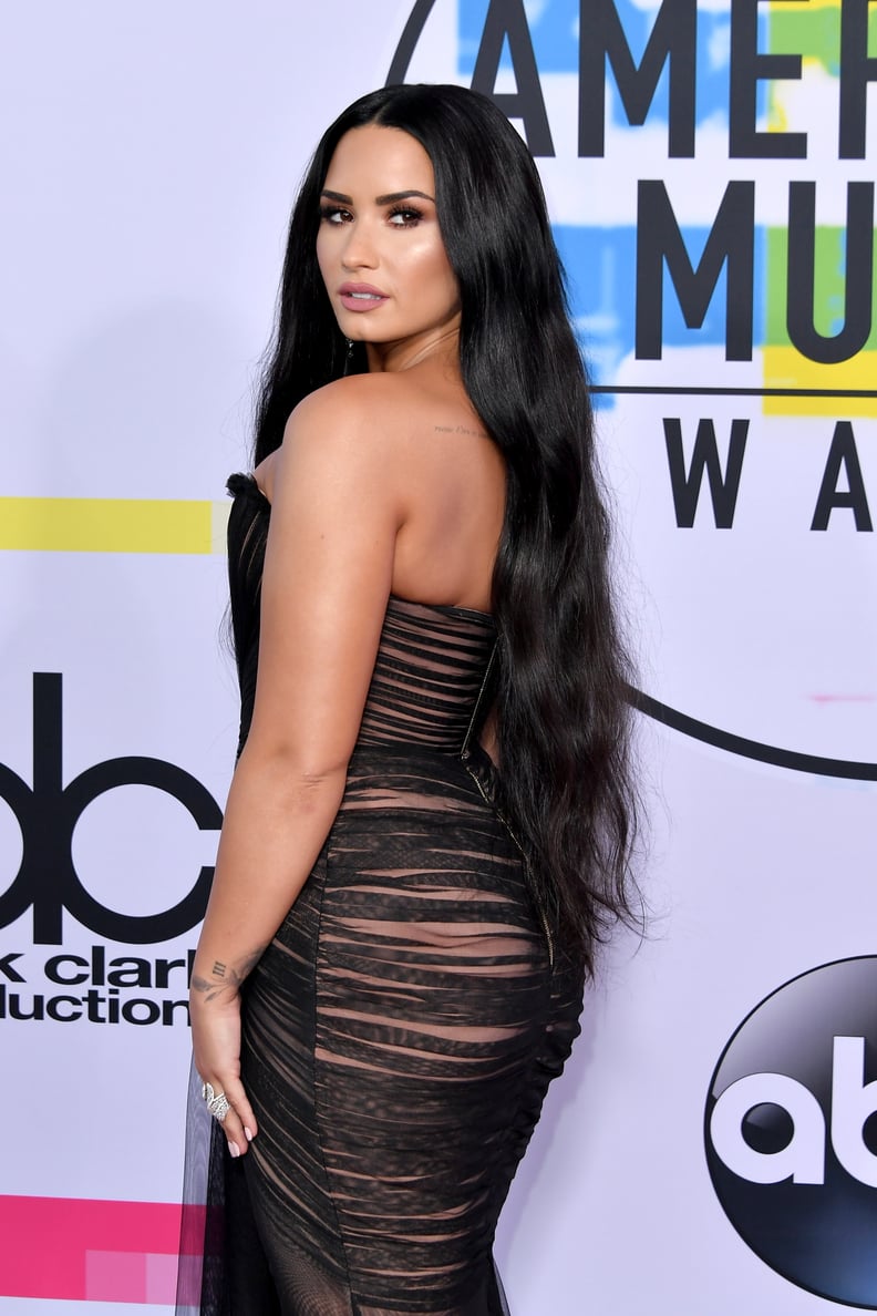 Demi Lovato's Long Hair at the 2017 AMAs