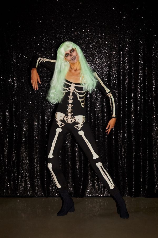 glow in the dark skeleton costume