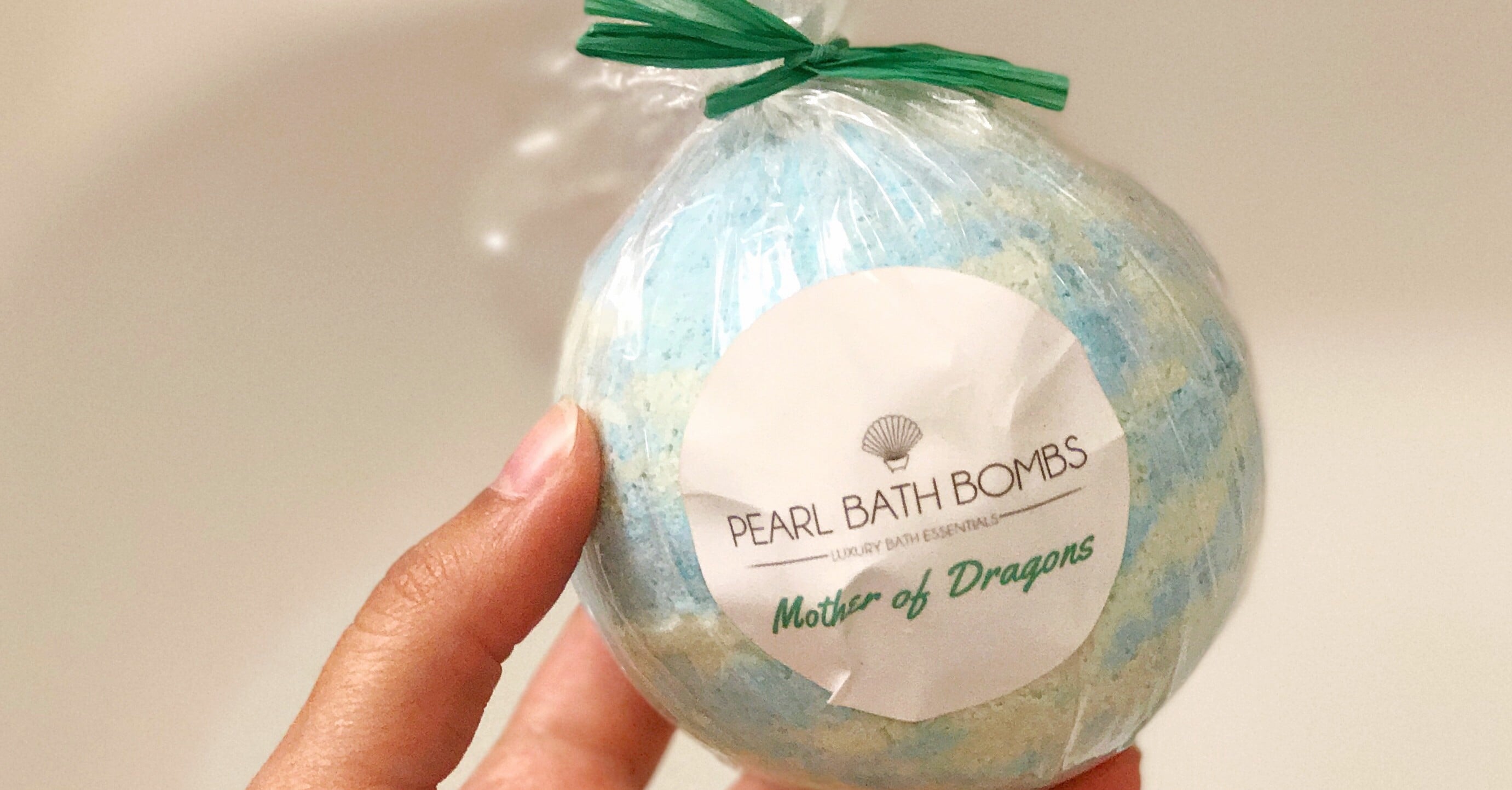DOMINION Luxury Metallic Dragons Blood Bath Bomb – Gothic Spa Für Zuhause