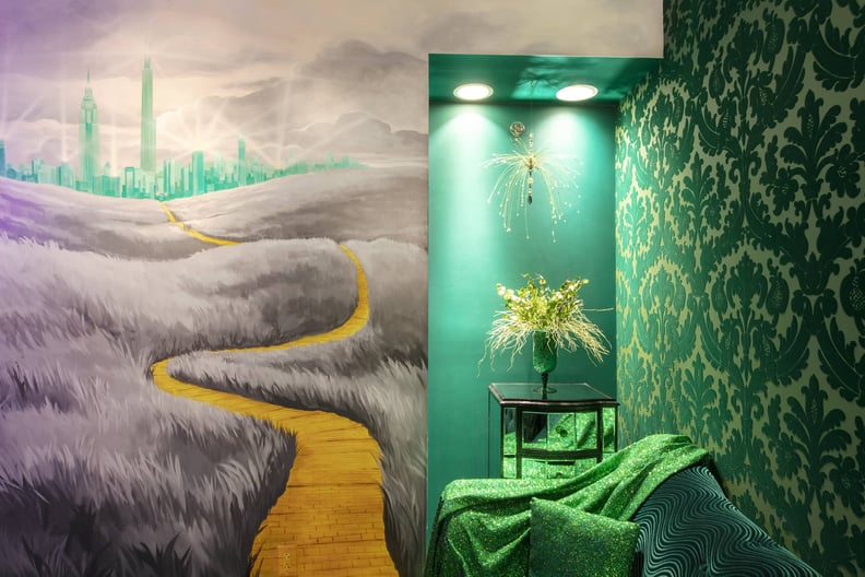 A Cozy Napping Corner Where You Can Admire the Yellow Brick Road Mural