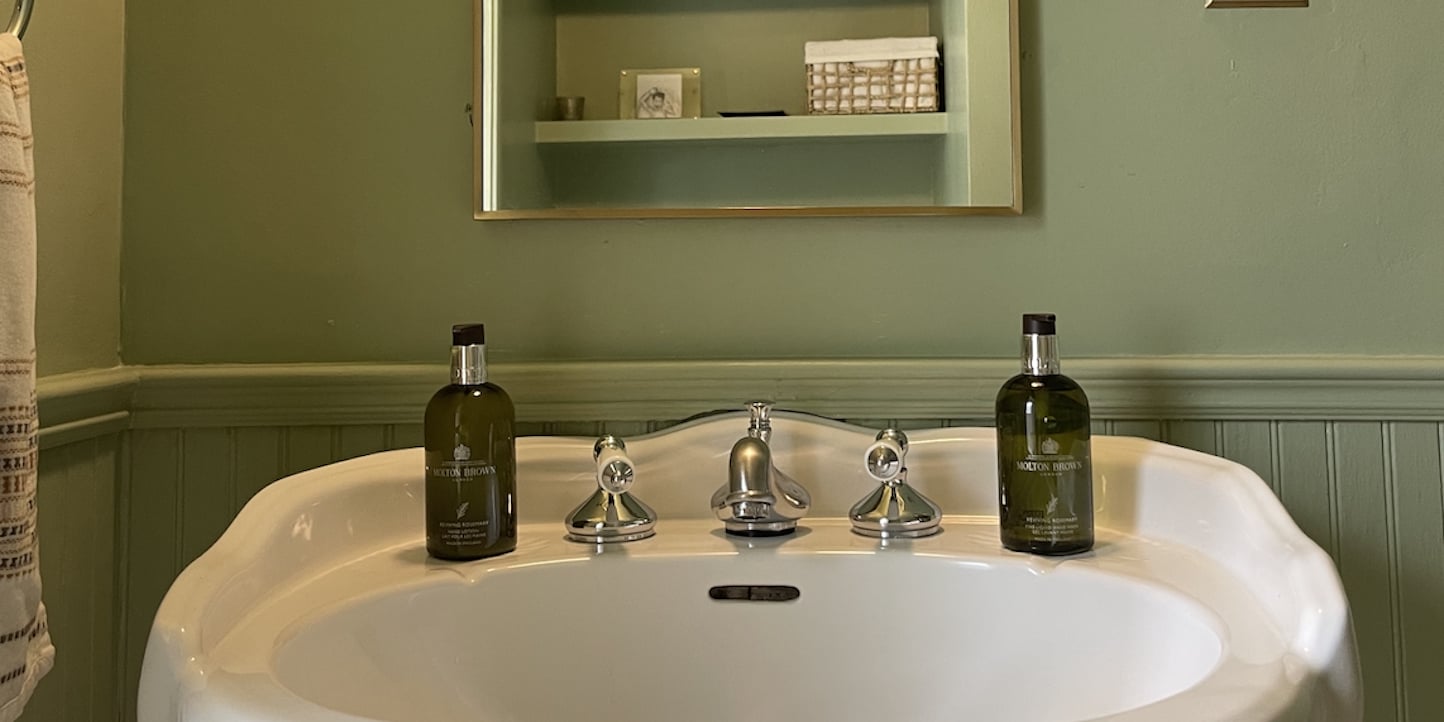 This Royals-Approved Hand Wash Collection Makes My Bathroom Feel Like a Fancy Hotel