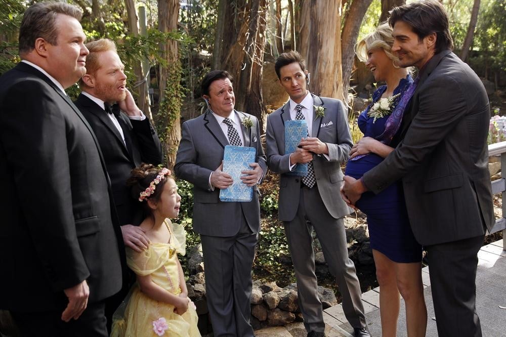 Elizabeth Banks and Michael Rupnow guest-star on Modern Family.