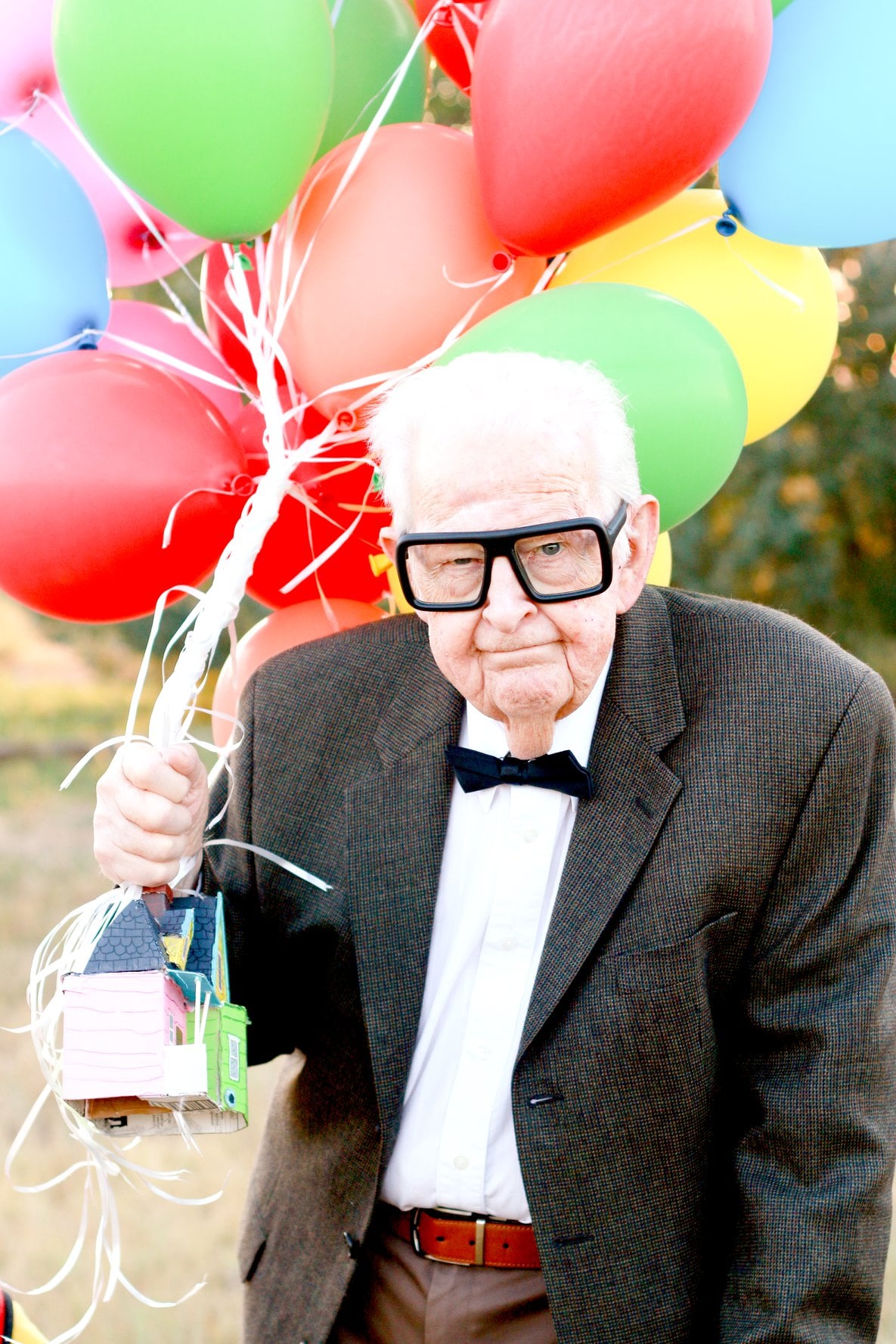 A Little Boy And His Grandpa Did An Up Inspired Photo Shoot