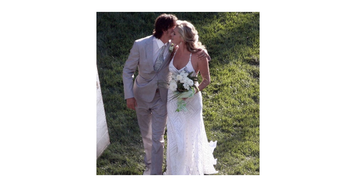 Rebecca Romijn and Jerry O'Connell tied the knot at their Calabasas