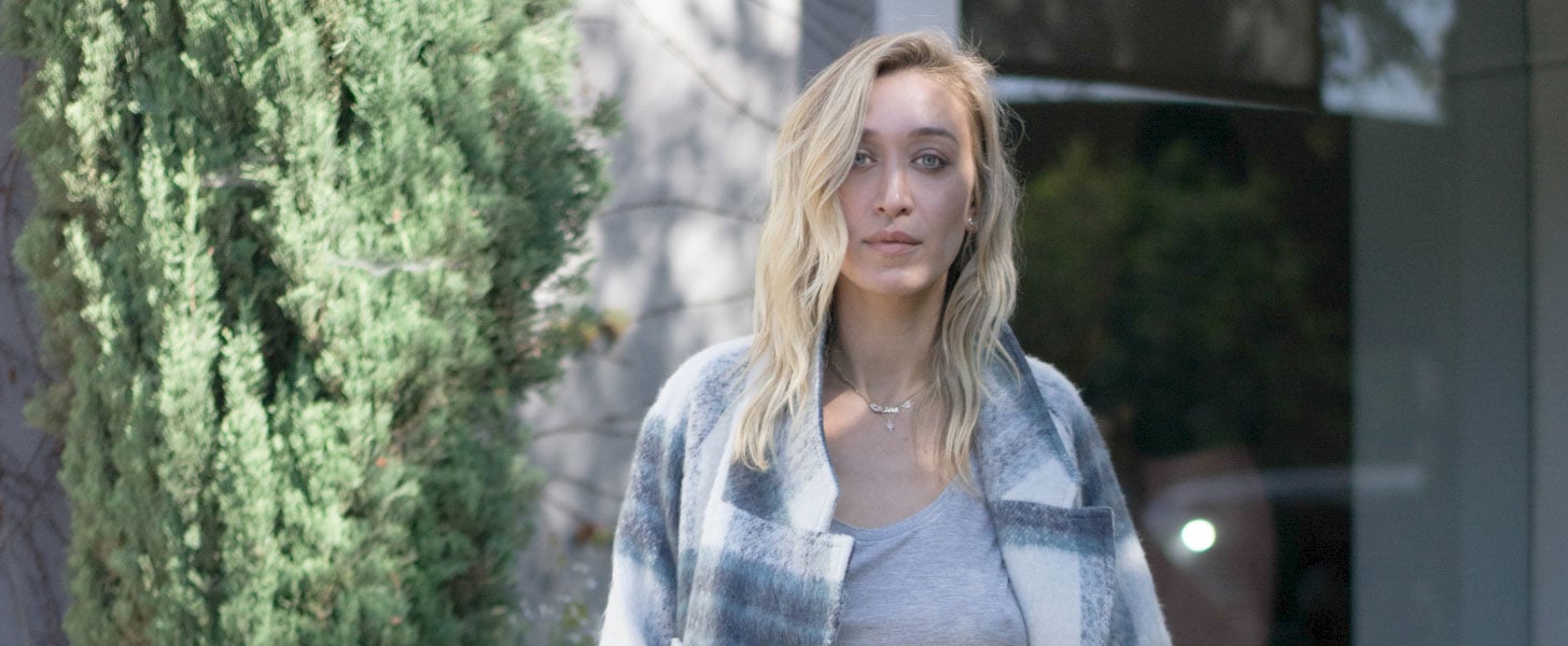 Alana Hadids Fashion Evolution A Look Back And Ahead - rqf56eb