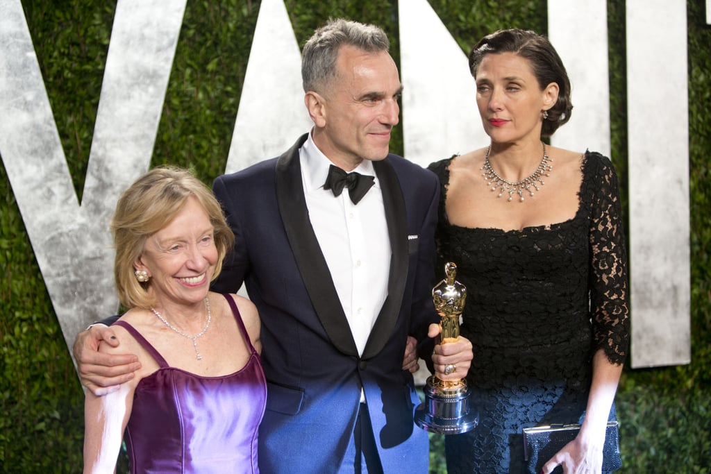 Daniel Day-Lewis posed with his wife at the Vanity Fair party.
Daniel Day-Lewis posed with his wife at the Vanity Fair party.