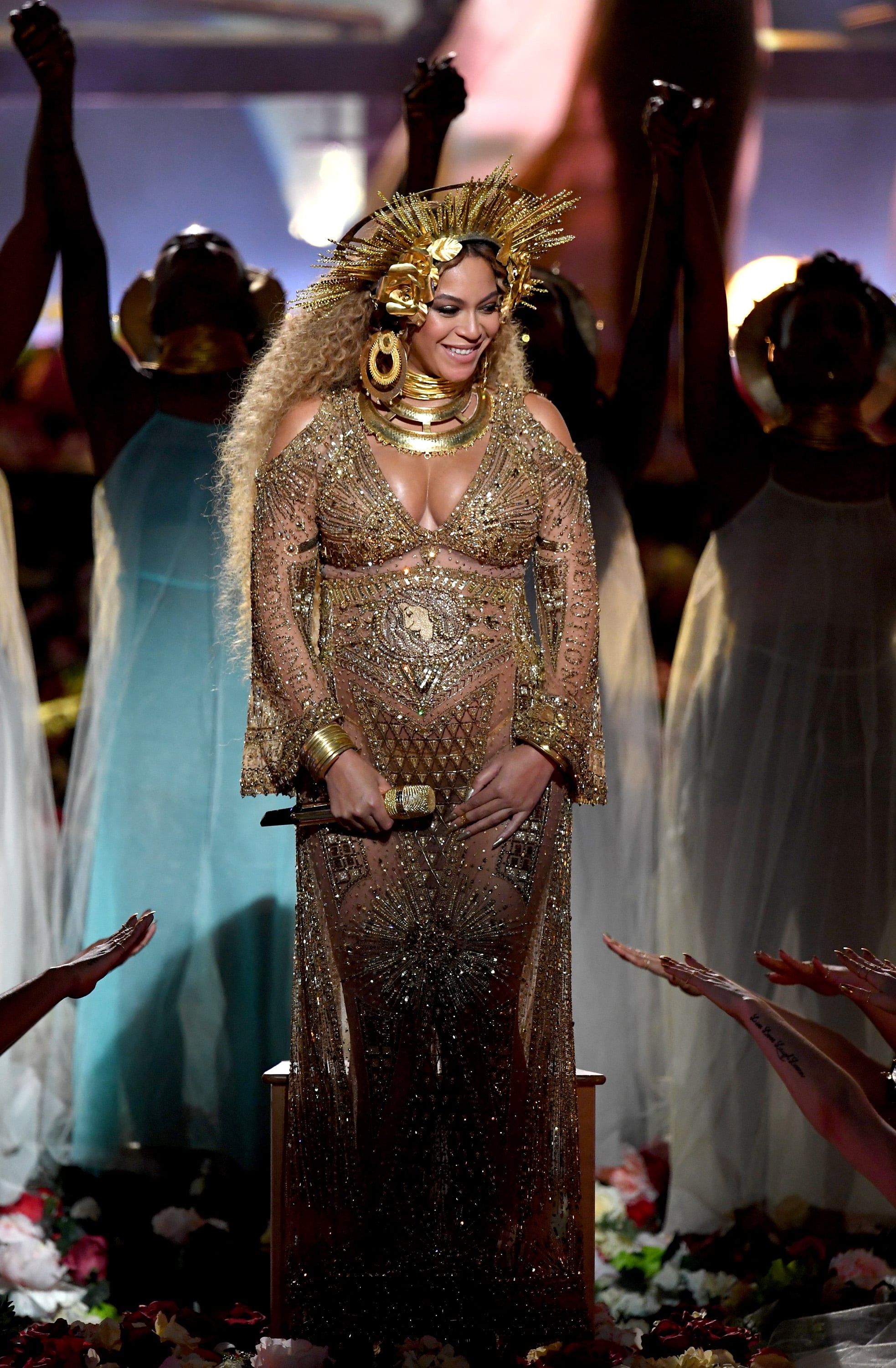 Beyonce's Dress at the 2017 Grammys | PS Fashion