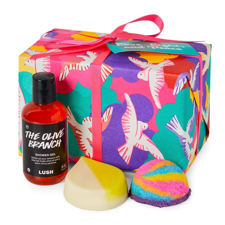 Lush Love, Light and Peace Gift Set Lush Christmas Collection 2019