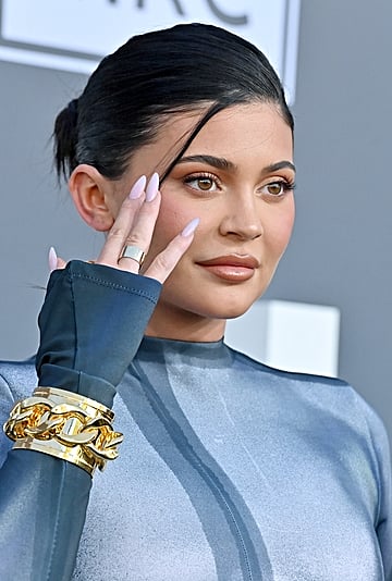 Kylie Jenner's Black-Glam Nails Are Perfect For Fall