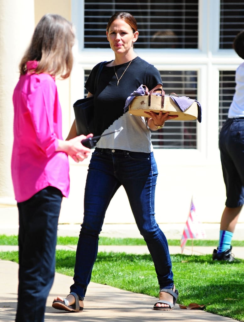 Jennifer Garner Out in LA June 2016 | Pictures