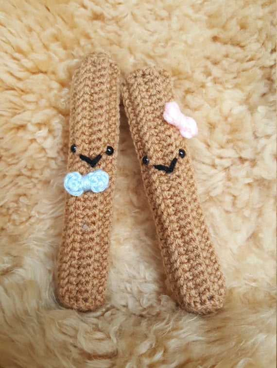 How cute are these? They decorate everywhere and anywhere.
 Churro Plushies ($18)