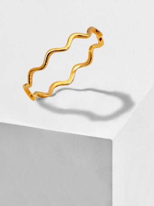 Our Pick: Sonia Hou Noodle Wave 18K Gold Vermeil Stackable Ring