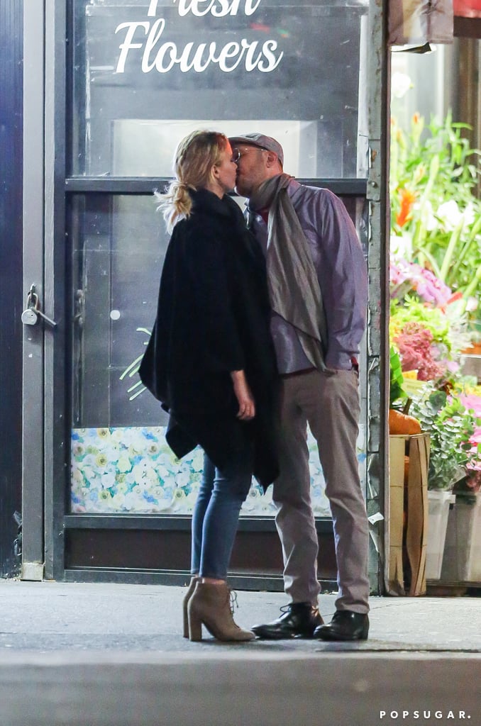 Jennifer Lawrence and Darren Aronofsky showed sweet PDA after a dinner date in NYC on Tuesday night. The 26-year-old actress was spotted cracking up and holding hands with her 47-year-old director beau as they strolled down the street, and at one point, the couple stopped for a smooch. News broke of a relationship between Jennifer and Darren late last month; the pair worked together on a film with Javier Bardem and Ed Harris over the Summer, and in August, they were seen lunching together at a cafe. According to a source close to Jennifer, "They've been hanging out and are casually dating." She was lasted linked to Coldplay frontman Chris Martin, while Darren was previously engaged to and shares a son with actress Rachel Weisz. 

    Related:

            
            
                                    
                            

            Jennifer Lawrence Hits the Red Carpet Solo After Sparking New Romance Rumors
