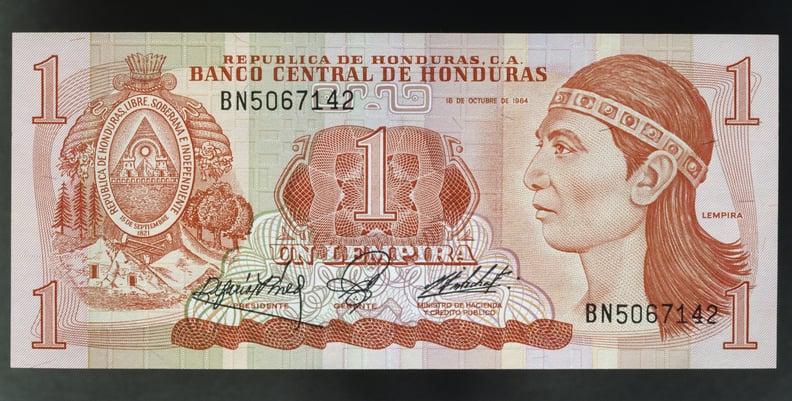 宏都拉斯- 6月15日:1钞票伦皮拉,1984年,正面,雕像的伦皮拉(1537年去世)。洪都拉斯,20世纪。(图片由DeAgostini /盖蒂图片社)