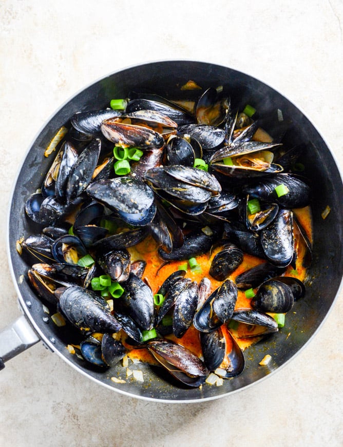 Coconut Curry Mussels Healthy Valentine's Day Dinner Recipes