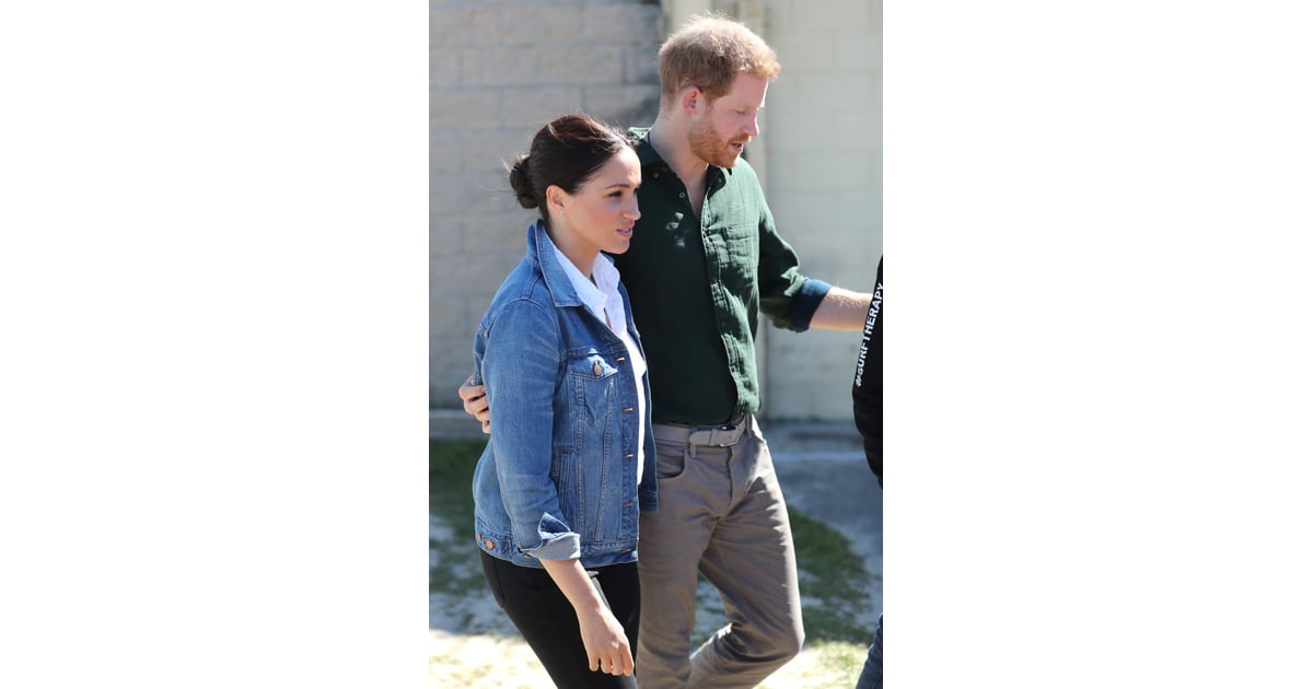 Meghan Markle And Prince Harry Kissing In Cape Town Pictures Popsugar Celebrity Uk Photo 3 