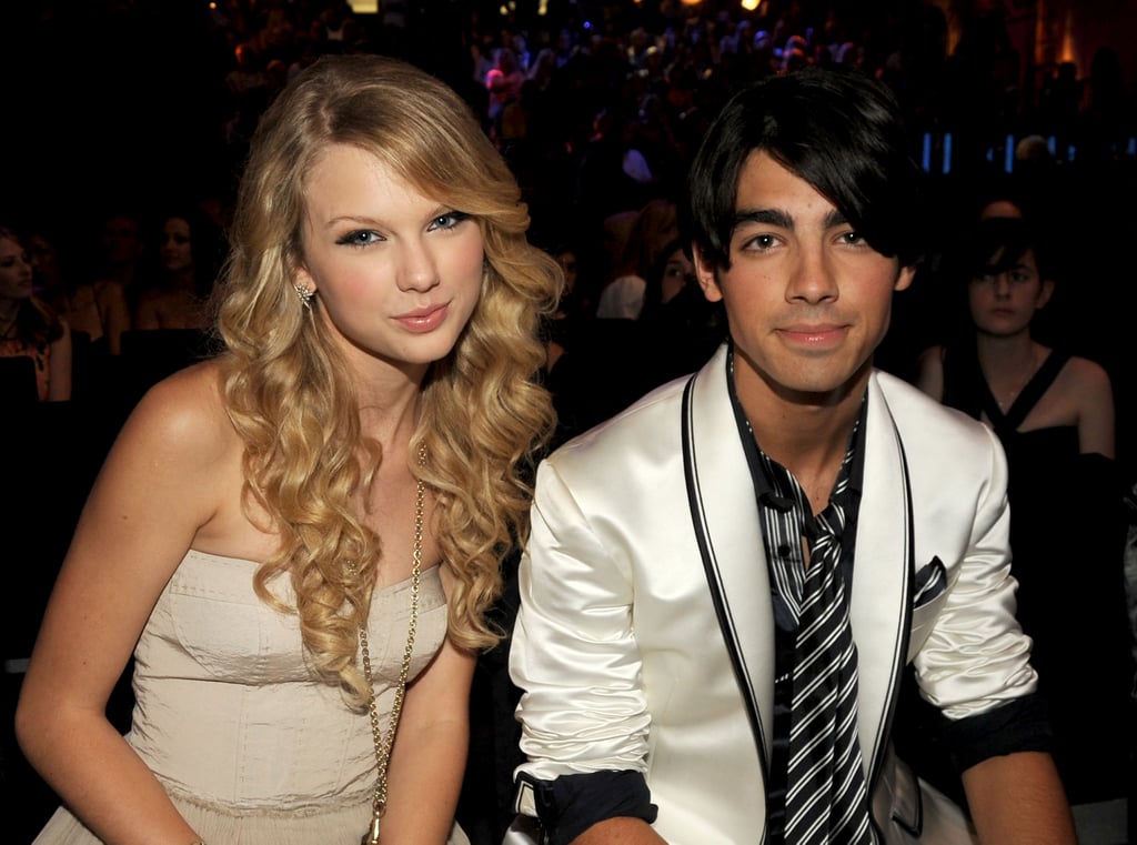 Taylor Swift and Joe Jonas at 2008 VMAs