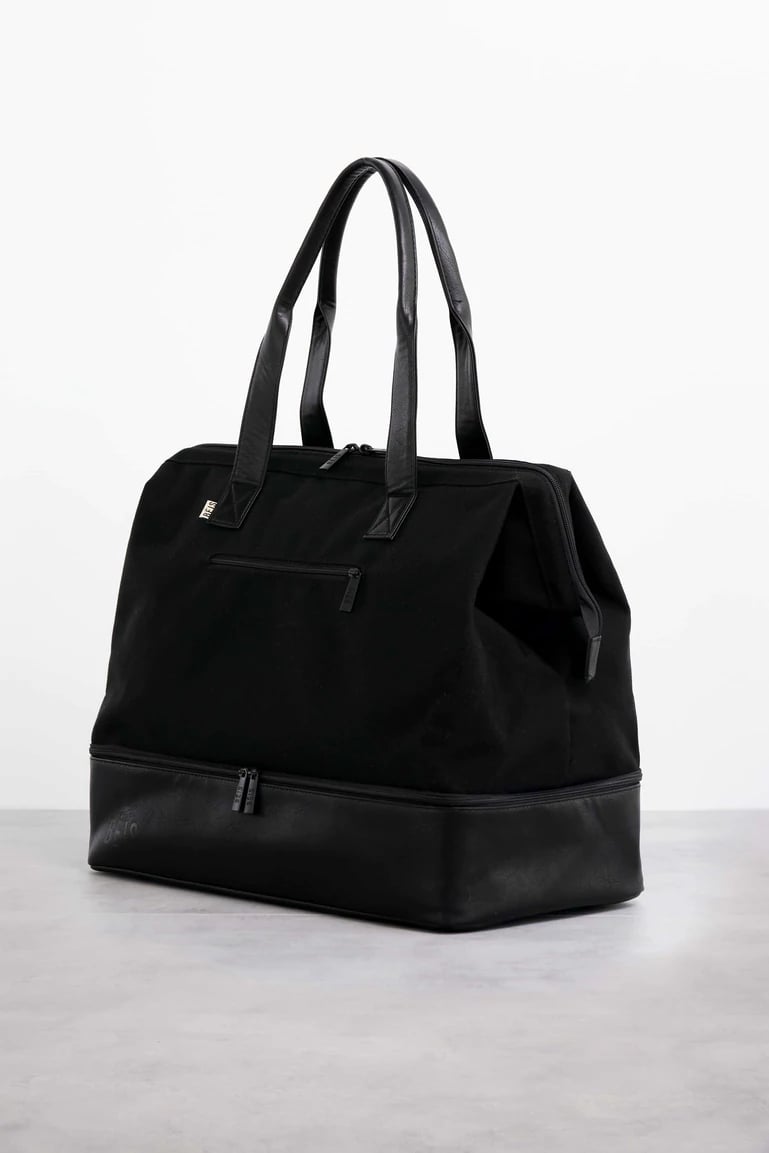 Weekender Bag With Shoe Compartment: Béis The Weekender Bag