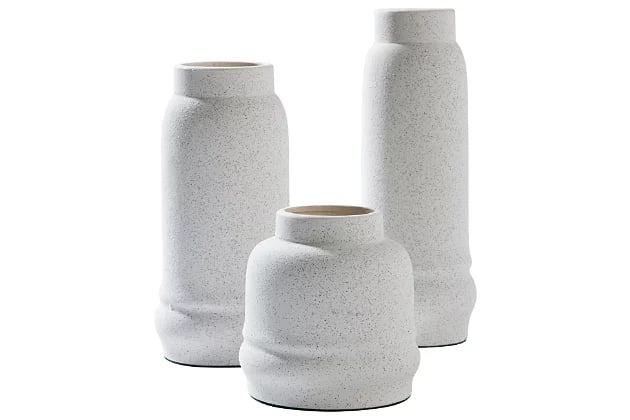 Jayden Vase