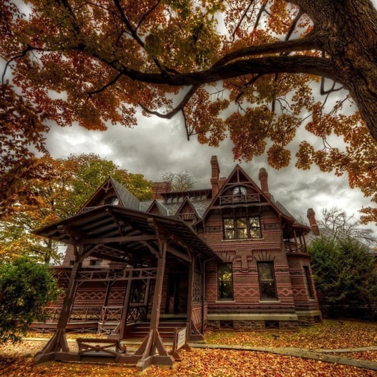 Pictures of Mark Twain's House in Hartford, Connecticut