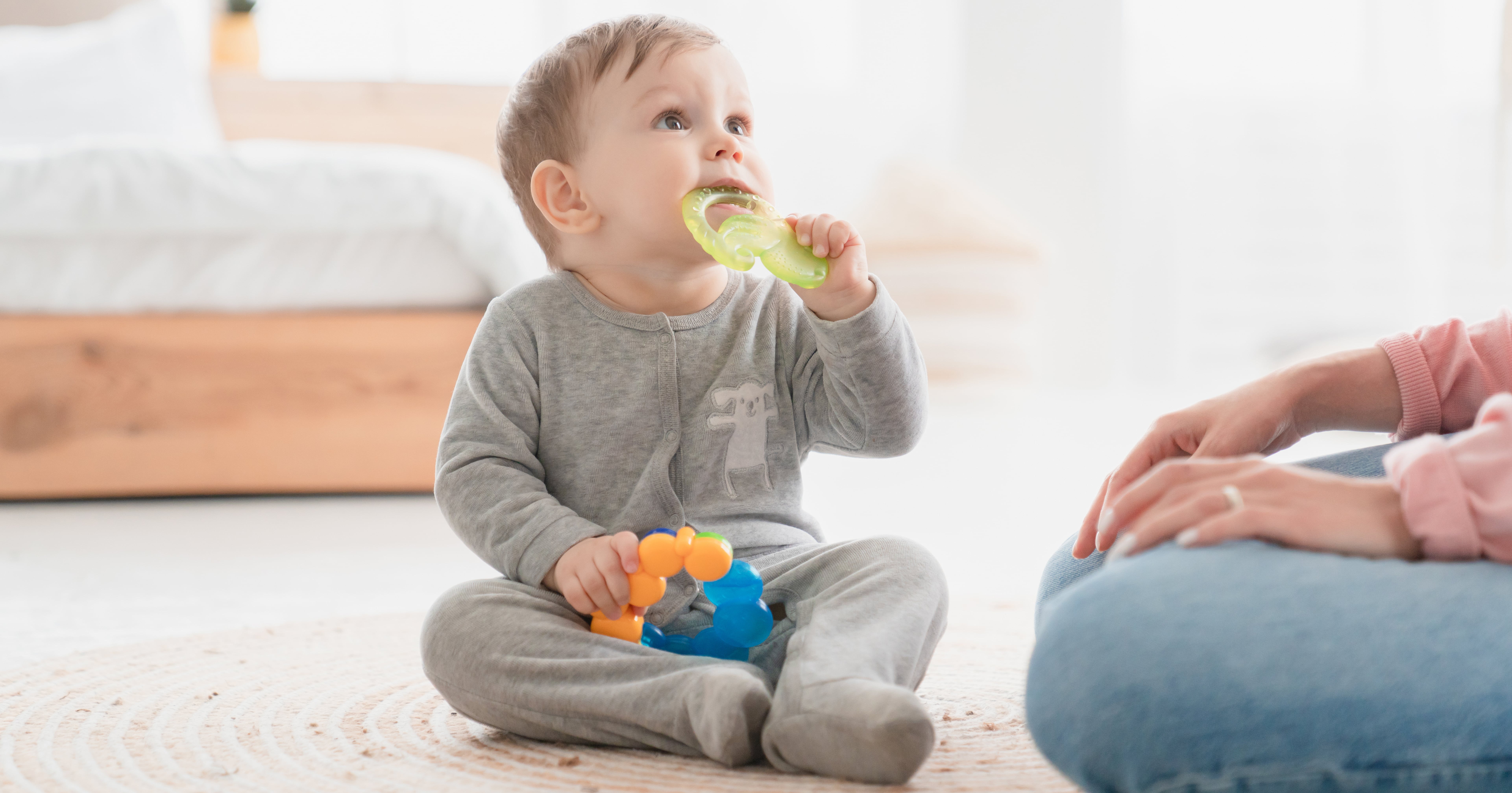 Buying Guide: Best Baby Teething Toys 2022 (plus, 4 tips!)