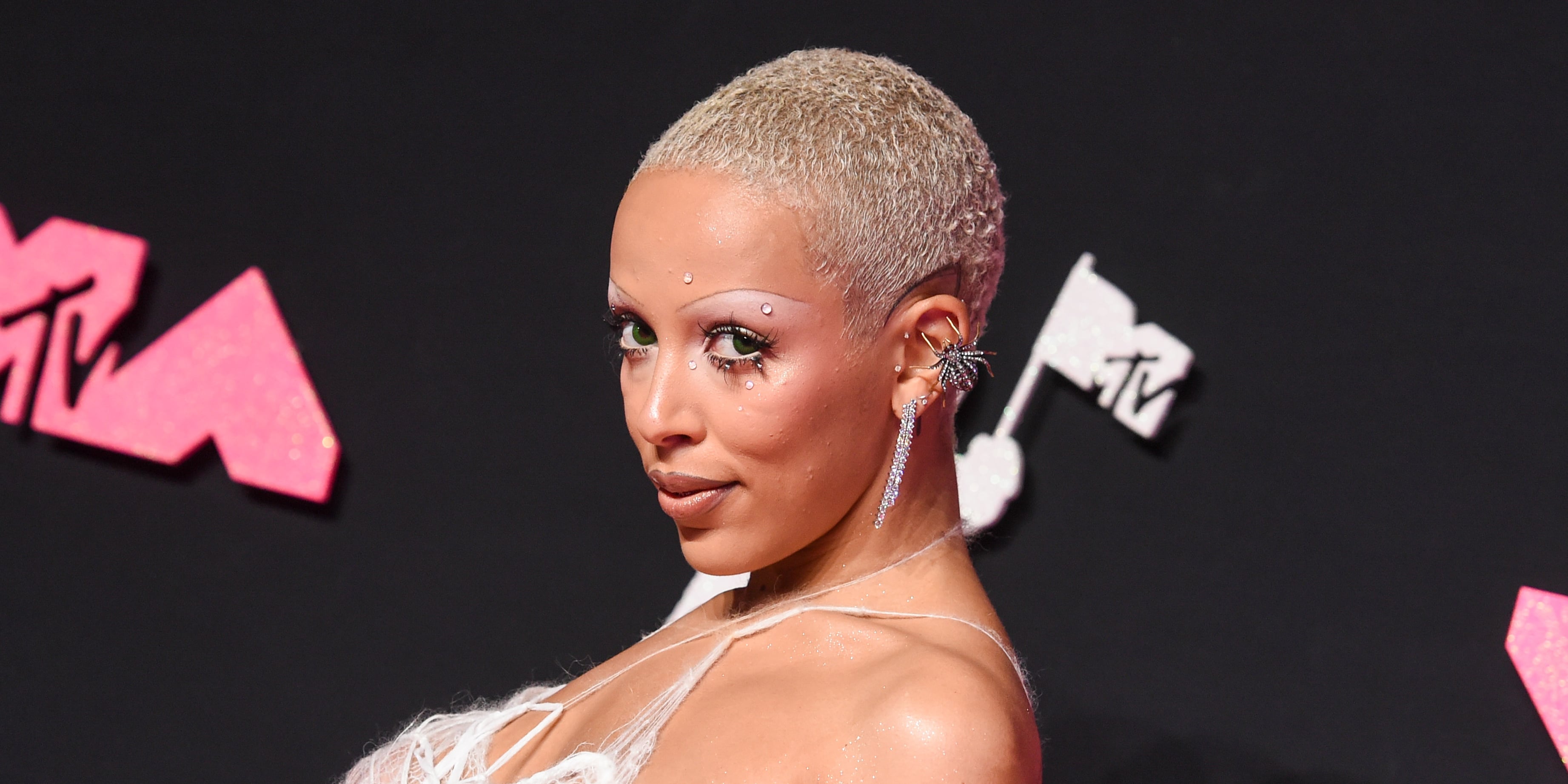 Doja Cat's Spiderweb Monse Dress at the 2023 MTV VMAs - Vimarsana News