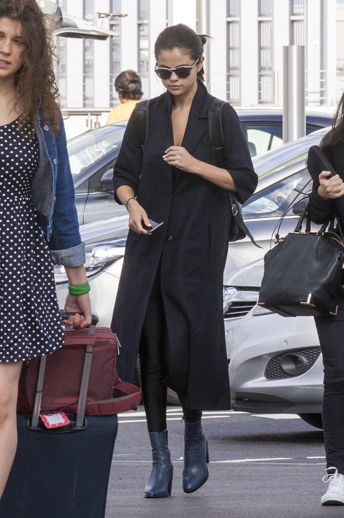 Selena Gomez's Warm Airport Look