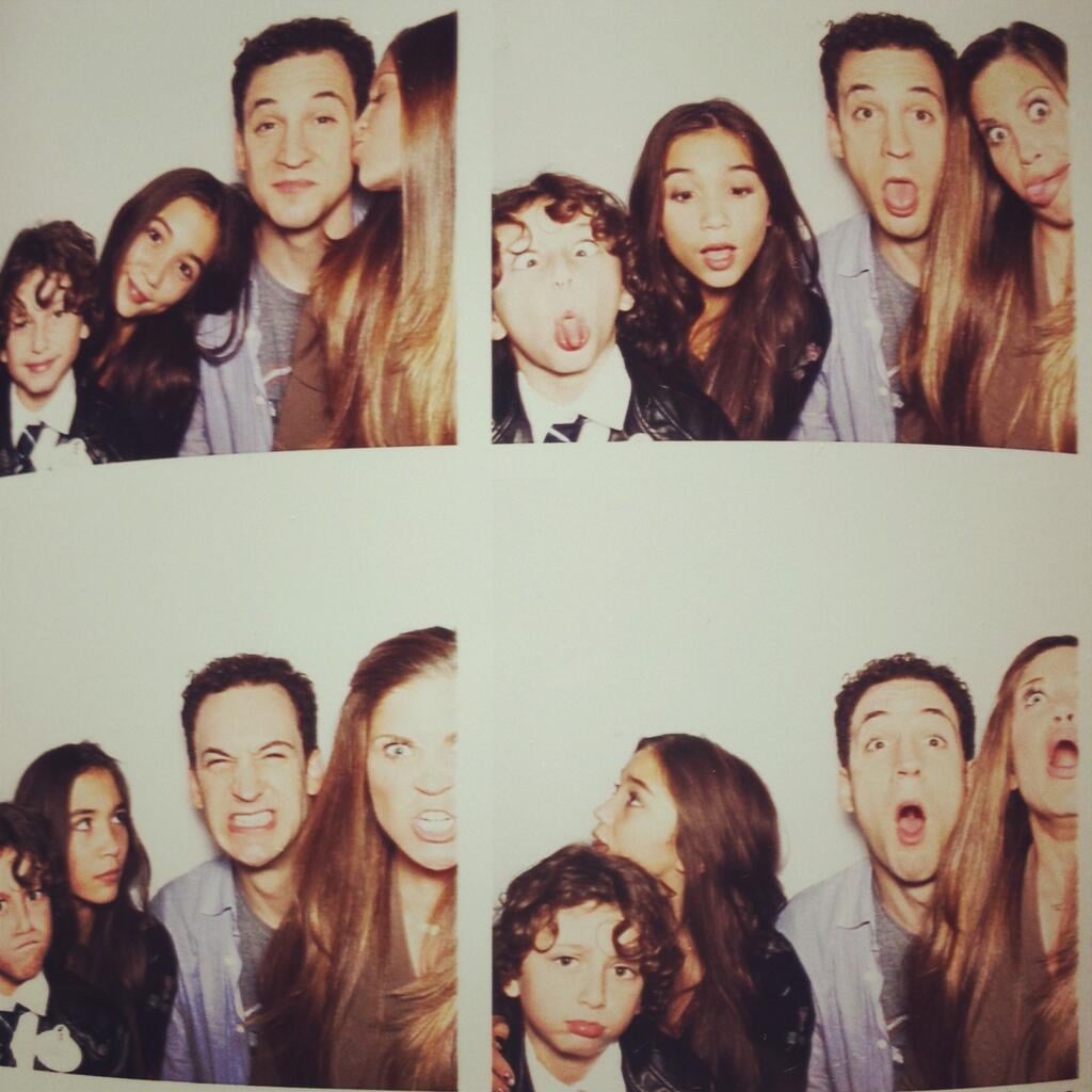 Is this not the most adorable onscreen family you've ever seen?
Source: Twitter user rowblanchard