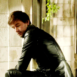 When He Gives This Slow, Over-the-Shoulder Glance