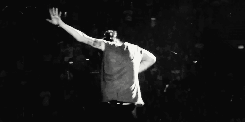 The Dancing-on-My-Own Bun | Harry Styles Man Bun Pictures ...