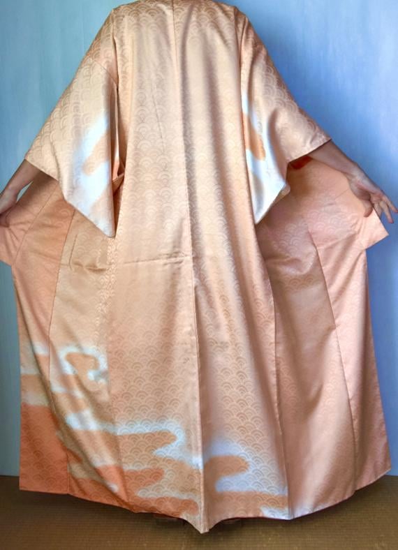 Etsy Vintage Peach Japanese Kimono Dressing Gown