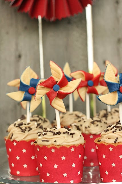 Vintage-Inspired Pinwheel Toppers