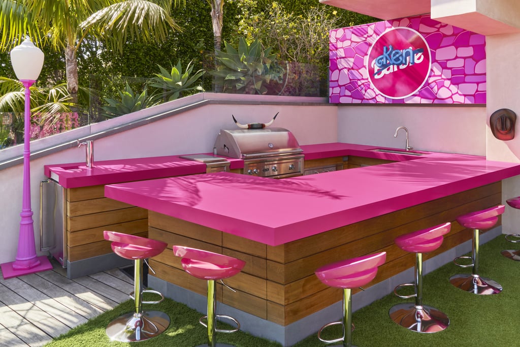 Airbnb Barbie Dreamhouse: Grilling Station