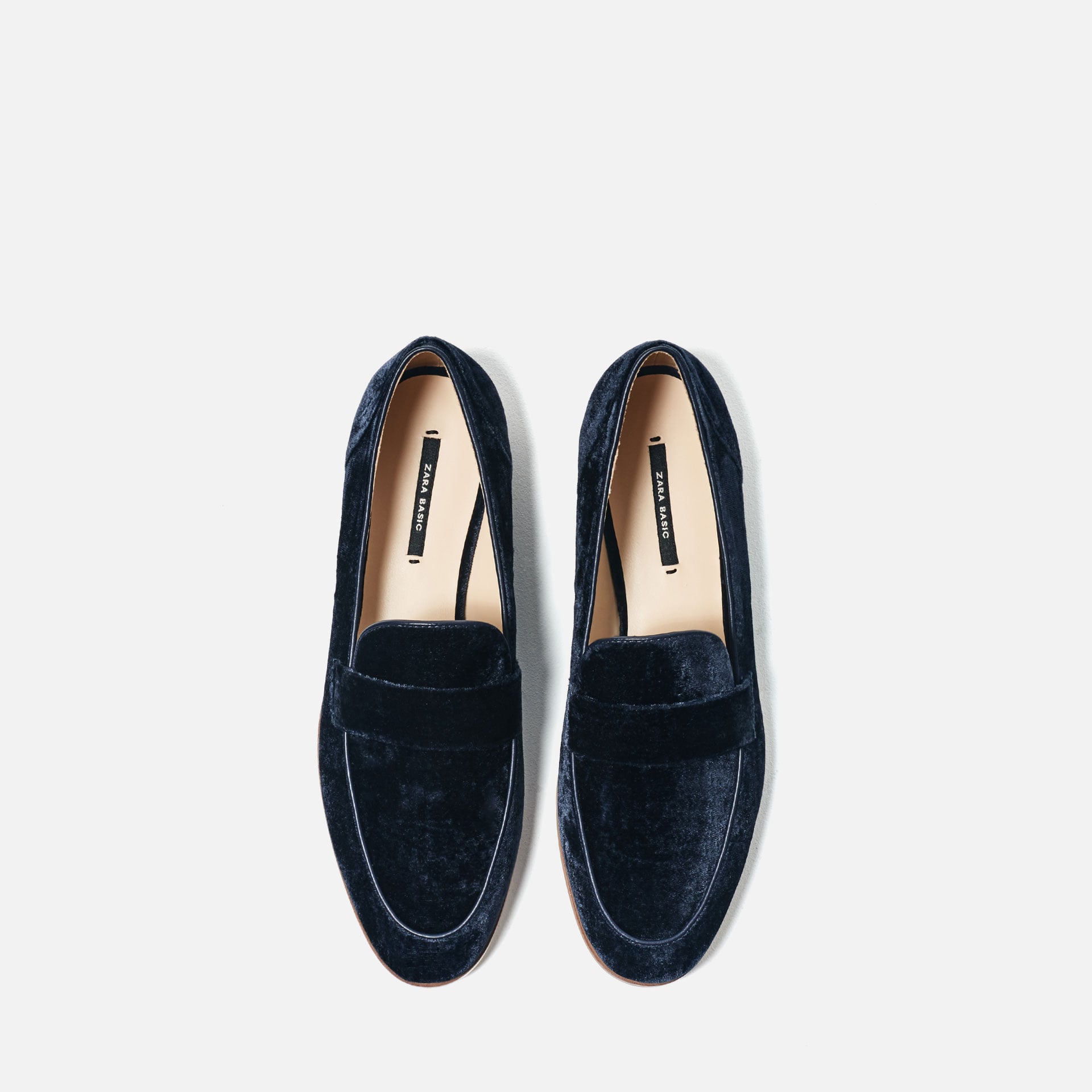 Framework Hemmelighed side Velvet Loafers ($50) | The Zara Pieces We'd Bet Olivia Palermo Has in Her  Virtual Cart Right This Minute | POPSUGAR Fashion Photo 19