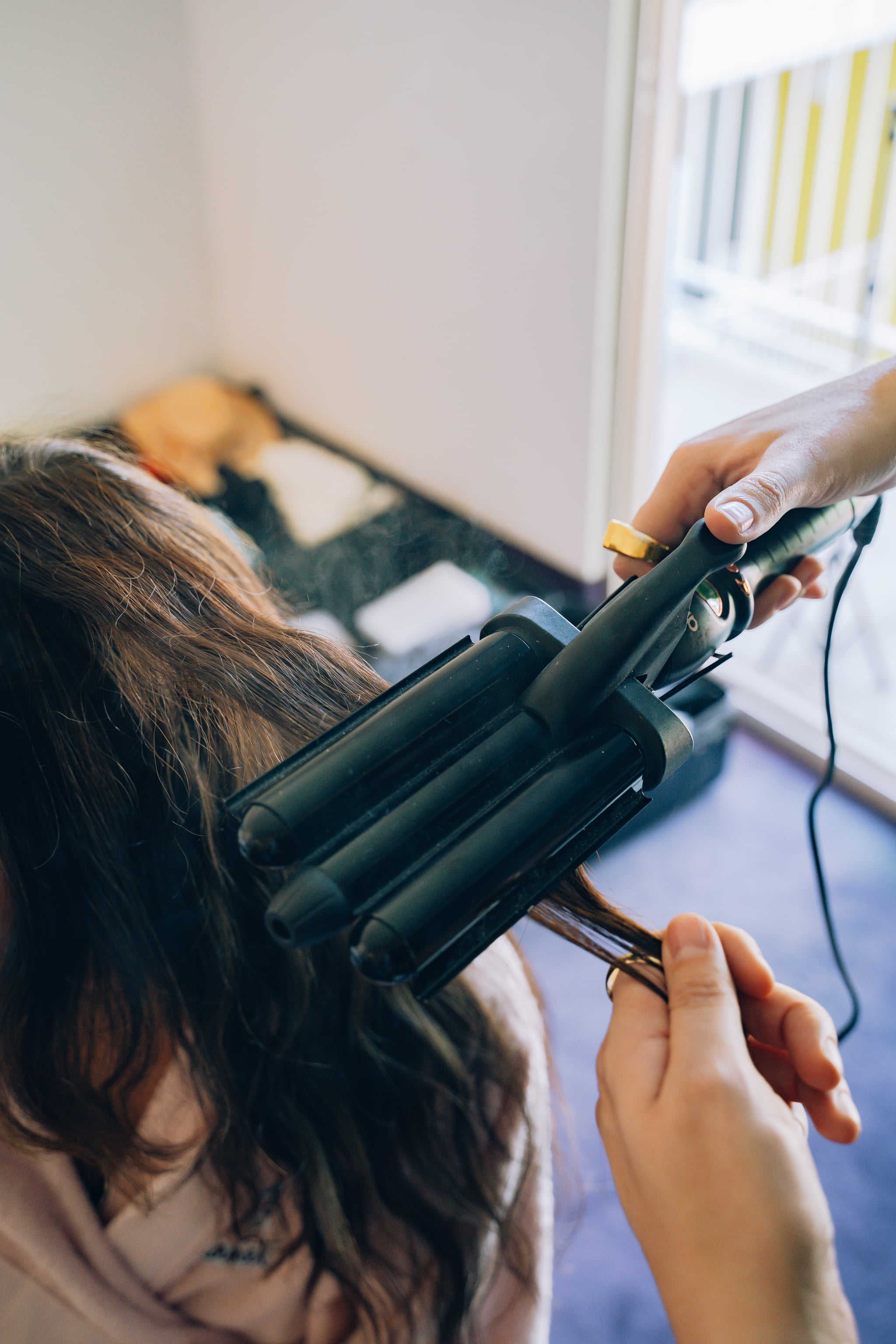 Probé la tendencia del cabello del festival: experimento con el editor de trenzas para bebés y pinzas de mariposa